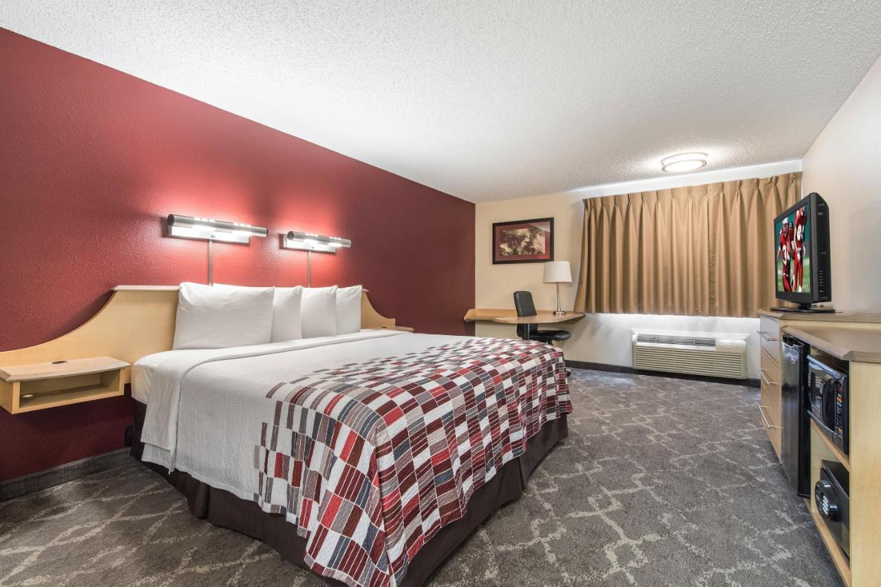 Red Roof Inn Seattle Airport - Seatac Exterior photo
