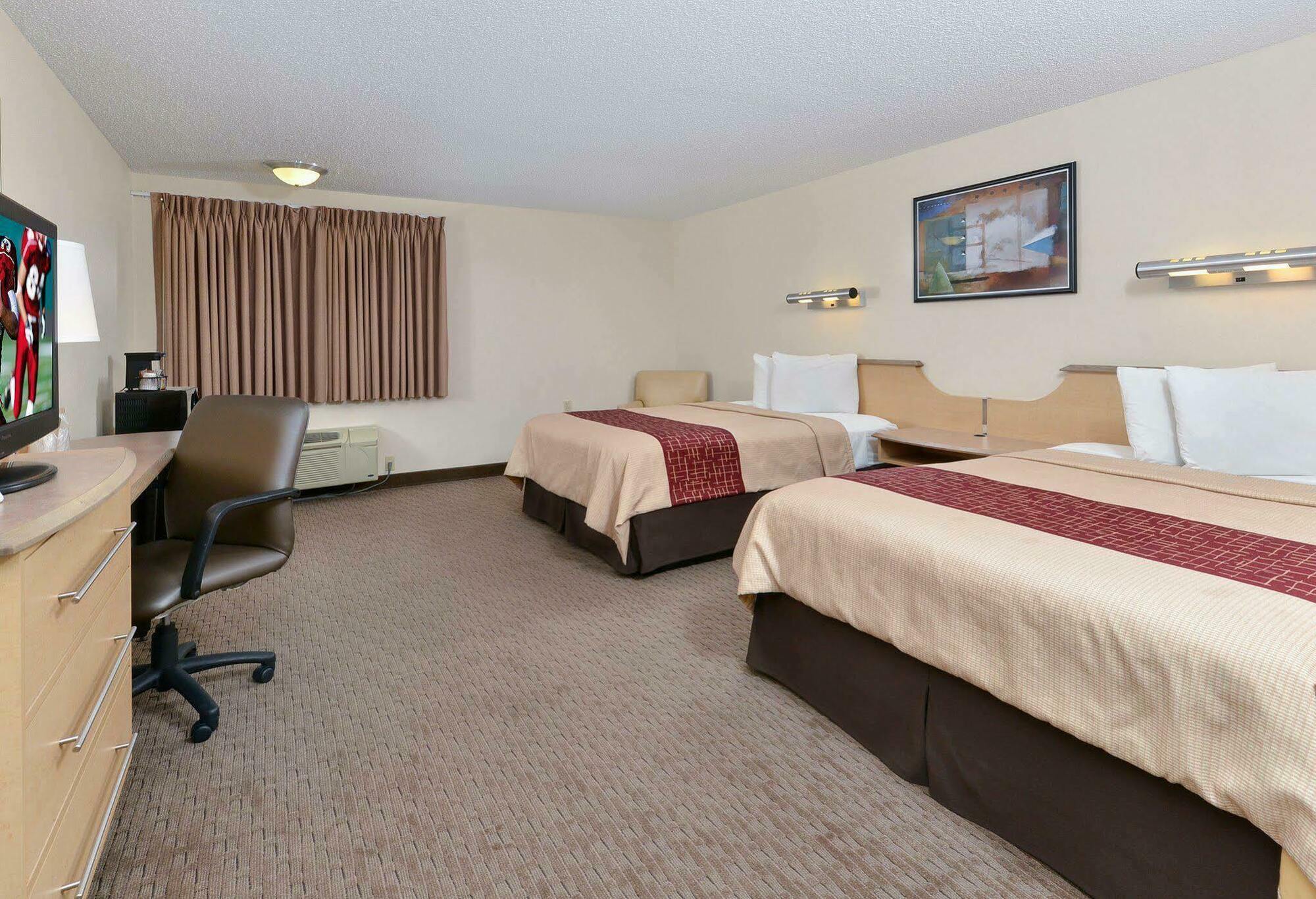 Red Roof Inn Seattle Airport - Seatac Exterior photo